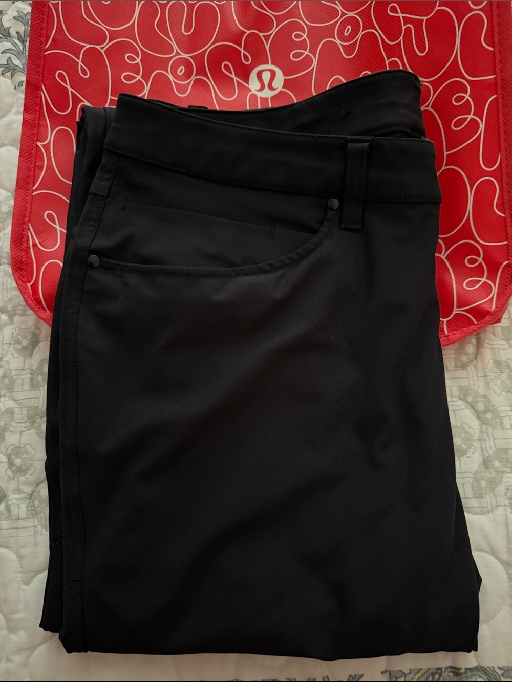 LULULEMON athletica Black High-Rise Zippers Waist Pants